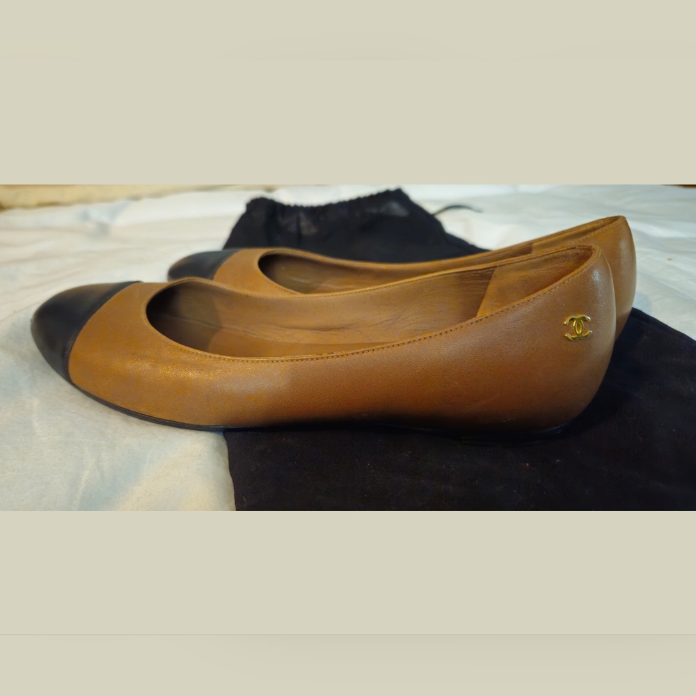 CHANEL CC Cap Toe Ballet Flats 37.5